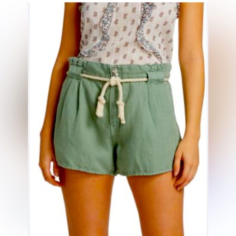 Veronica Beard NWT Karter Belted Paperbag Shorts Sea Green Size 10 Rope Belt
